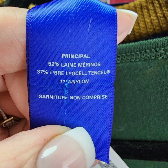 Kit & Ace Green Merino Wool Long Sleeve V-Neck Top Size S - Picture 9 of 10